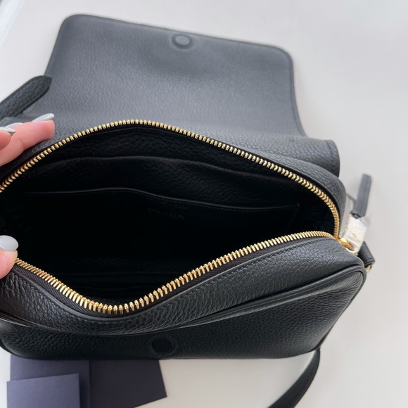 Prada bag - Picture 3 of 7